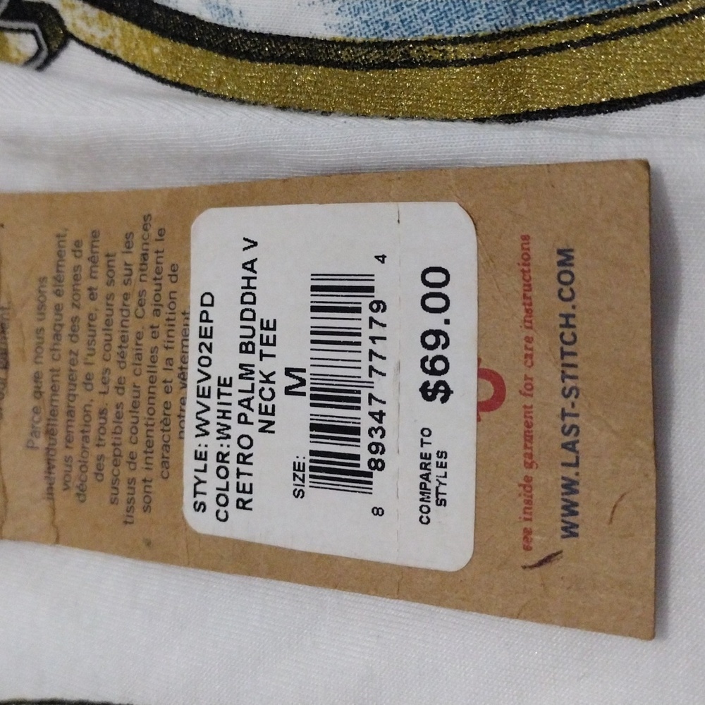 True Religion V Neck - Picture 6 of 6